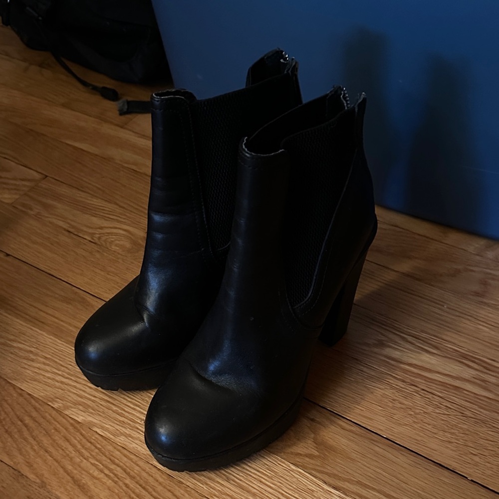 Steve Madden Black Heeled Boots
